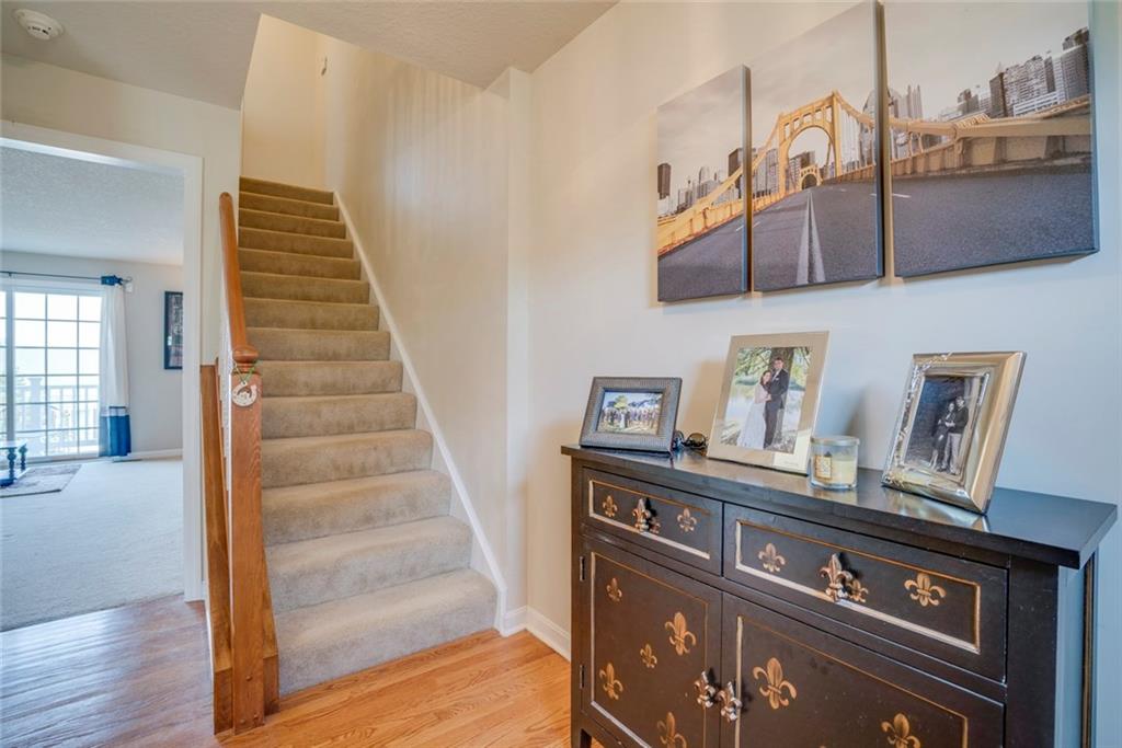 78 Castle View Drive McKees Rocks, PA 15136 - Photo 5 of 18