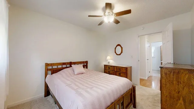 $269,900 | 512 Norton Drive, Oakland, IL 61943