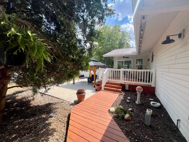 $269,900 | 512 Norton Drive, Oakland, IL 61943