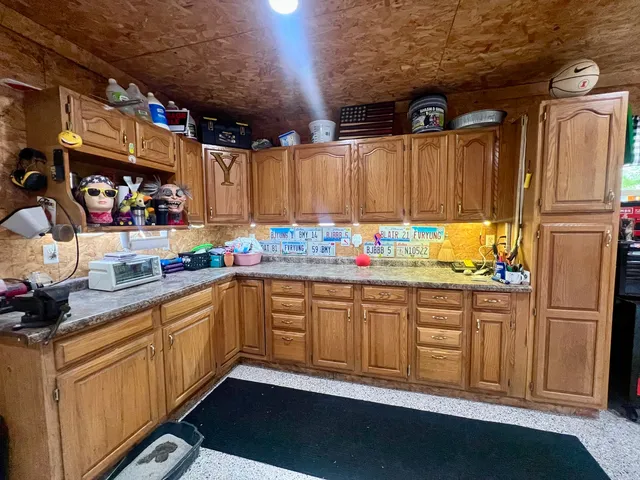 $269,900 | 512 Norton Drive, Oakland, IL 61943