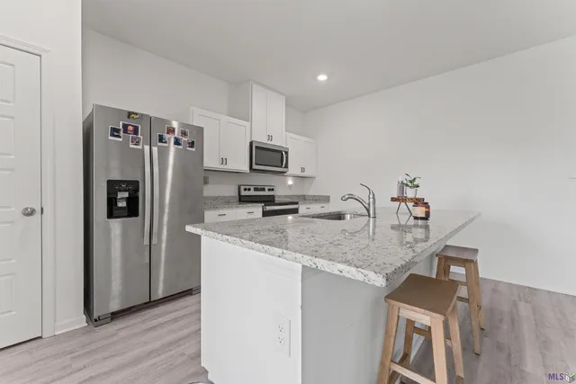 $2,350 | 12780 Sweetleaf Avenue, Denham Springs, LA 70726