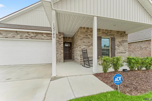 $2,350 | 12780 Sweetleaf Avenue, Denham Springs, LA 70726