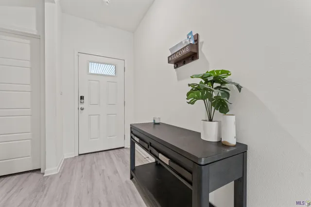 $2,350 | 12780 Sweetleaf Avenue, Denham Springs, LA 70726