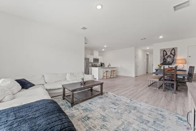 $2,350 | 12780 Sweetleaf Avenue, Denham Springs, LA 70726