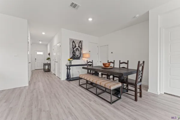 $2,200 | 12780 Sweetleaf Avenue, Denham Springs, LA 70726