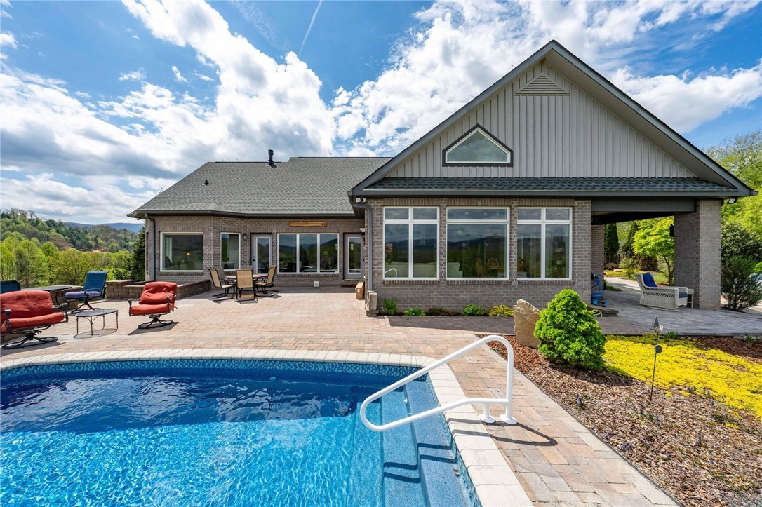 4861 Dry Hill Road Butler, TN 37640 - Photo 1 of 50 Gallery Image 1
