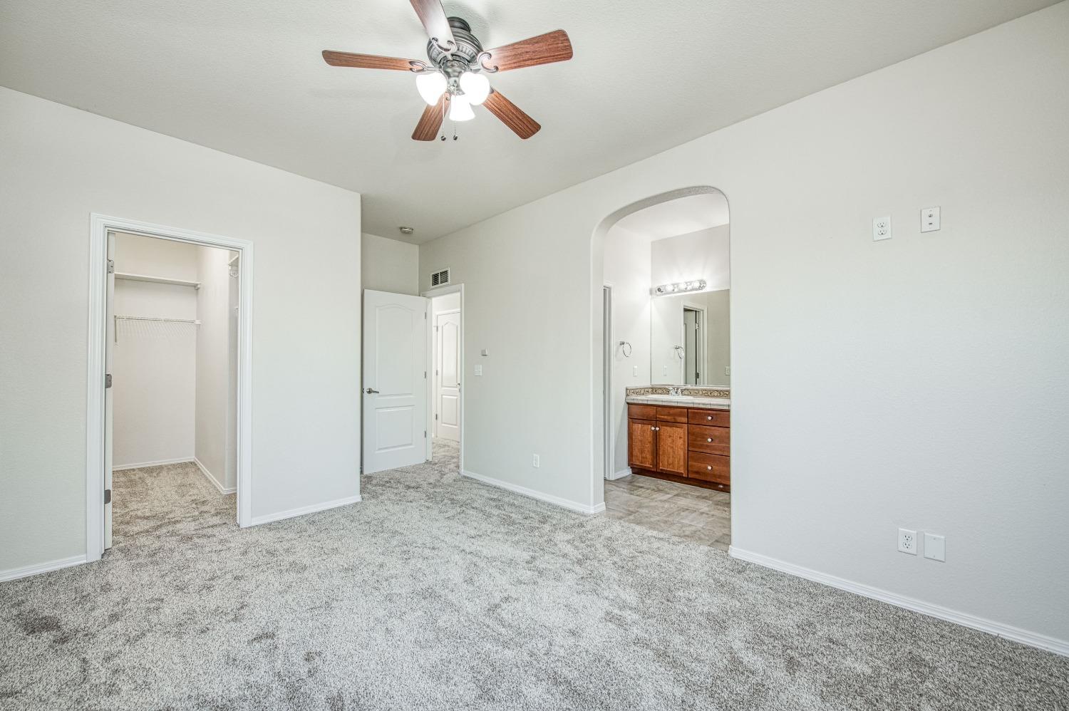 3991 Harlan Ranch Boulevard Clovis, CA 93619 - Photo 13 of 21 a view of an empty room with a bathroom