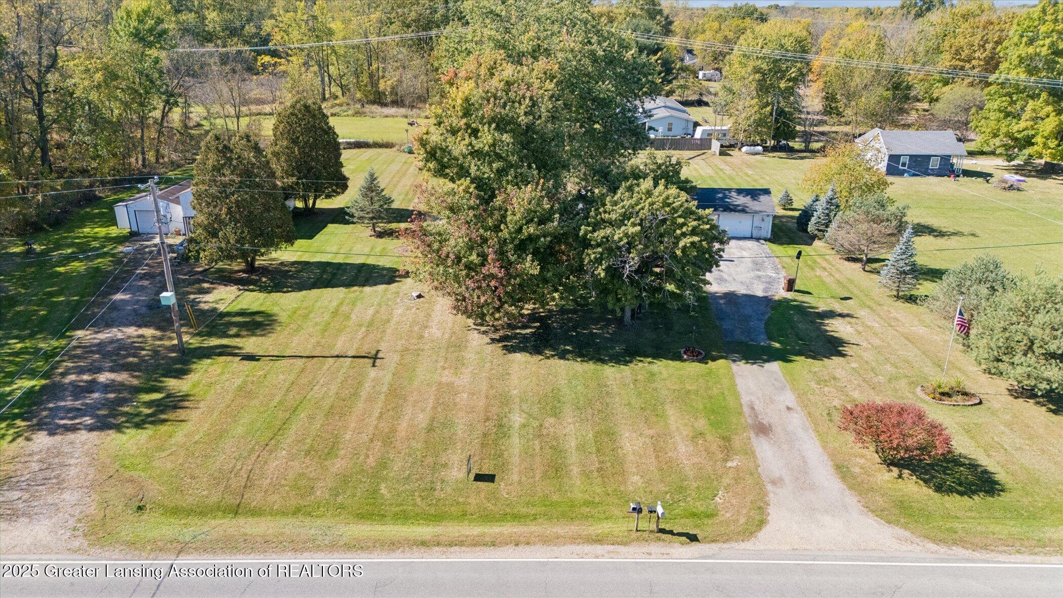 9520 Fenner Road Perry, MI 48872 - Photo 43 of 55 44-9520-Fenner-Rd-Perry-MI-48872-WindowS