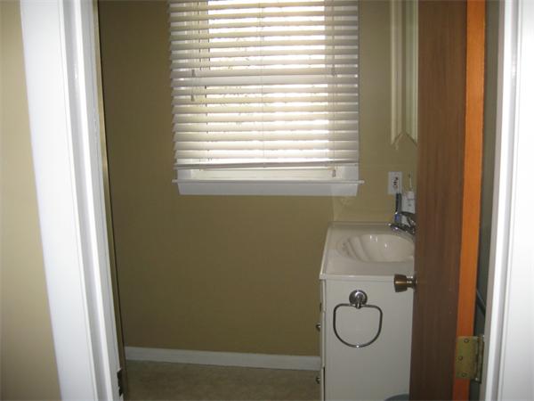 23 Long Hill Road Ashland, MA 01721 - Photo 10 of 21 Gallery Image 10