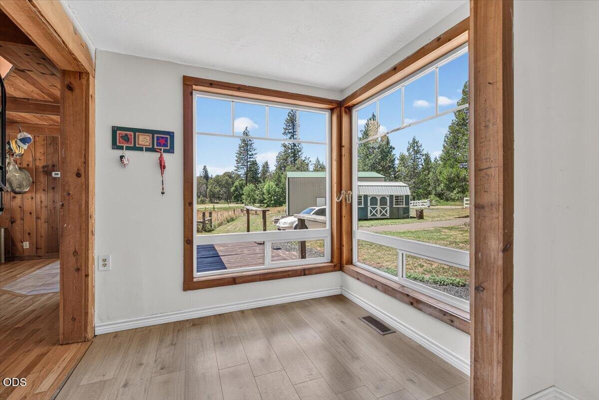 14020 Geppert Road Eagle Point, OR 97524 - Photo 12 of 51