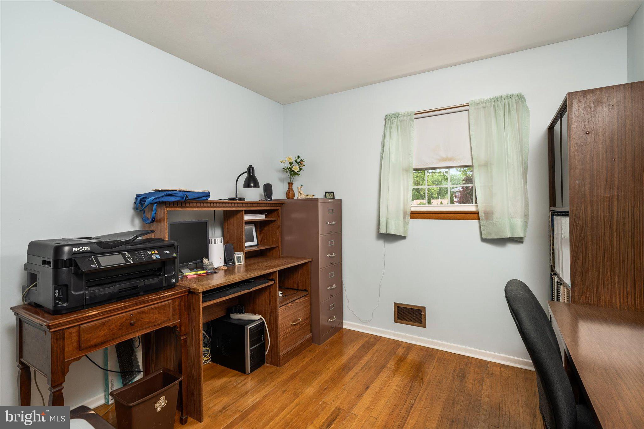 857 Estates Boulevard Hamilton, NJ 08690 - Photo 12 of 25 Bright and inviting home office space.