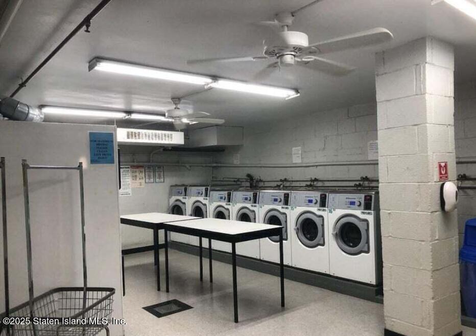 1000 Clove Road, Unit 4P Staten Island, NY 10301 - Photo 19 of 25 a utility room with washer and dryer
