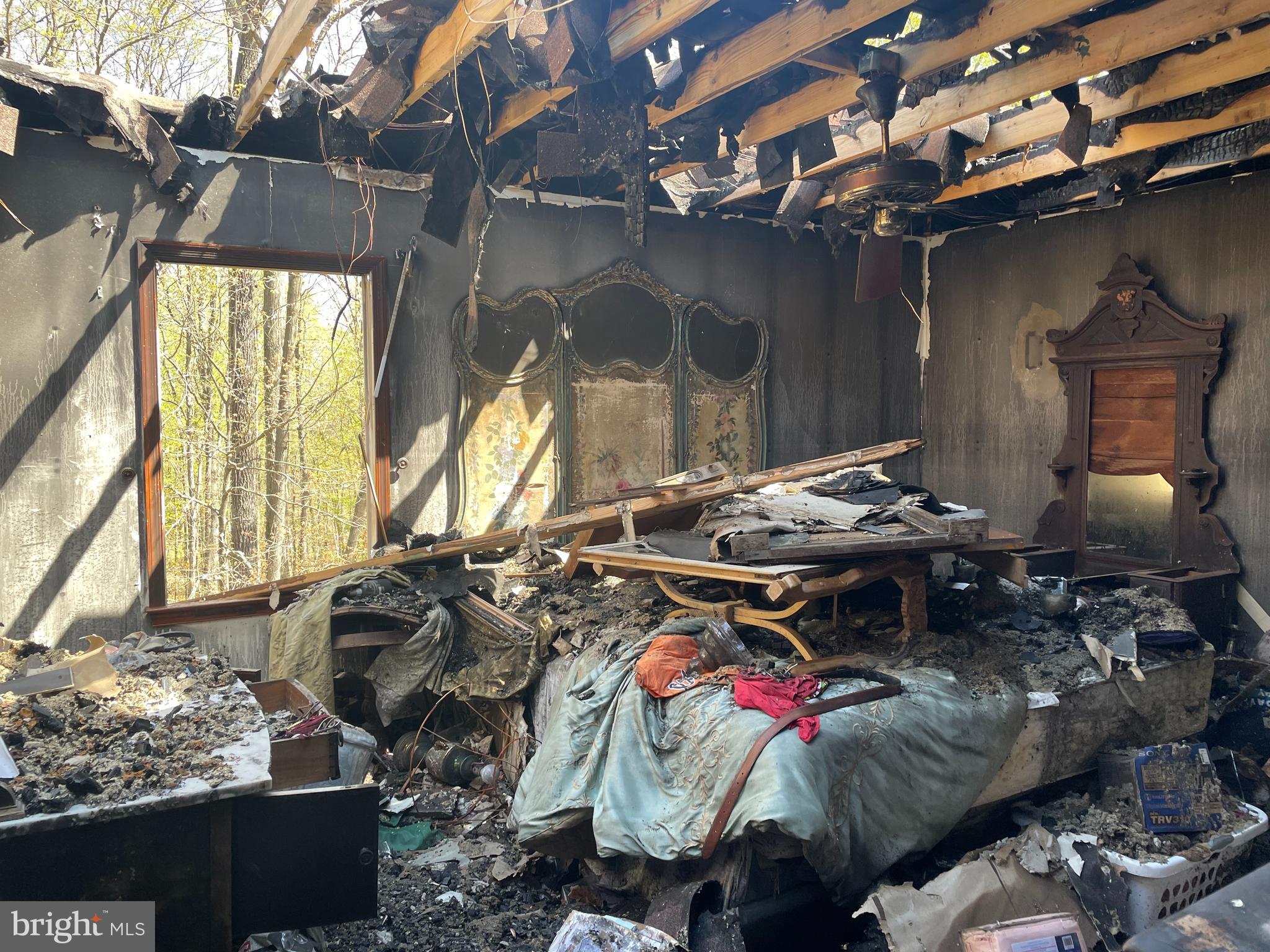 5576 Snow Mountain Road Broad Run, VA 20137 - Photo 2 of 20 Bedroom