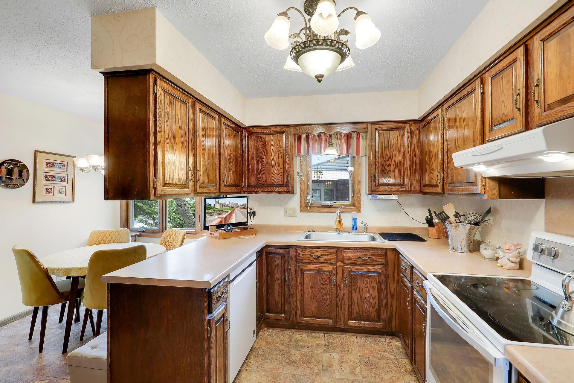 9702 Utica Road Bloomington, MN 55437 - Photo 17 of 72 Gallery Image 17