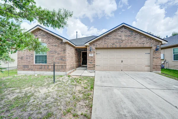 $249,900 | 305 Pine Mist Lane, Conroe, TX 77304