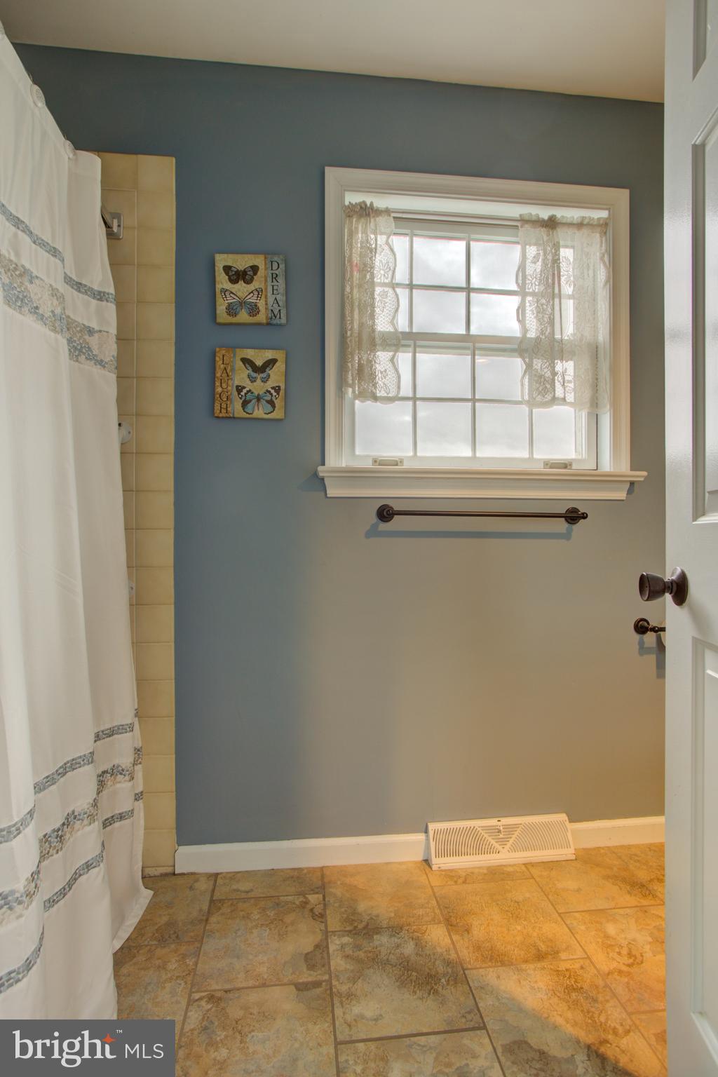 20 Strawberry Lane Lititz, PA 17543 - Photo 32 of 46 Gallery Image 32
