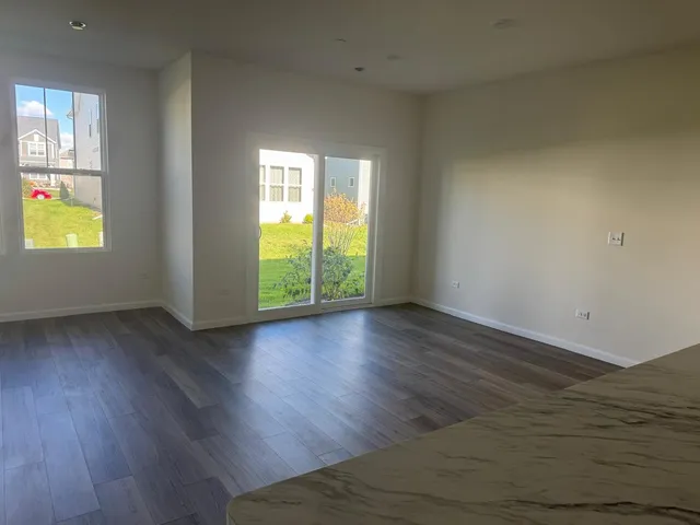 $2,795 | 5928 Hawkweed Drive, Unit 5928, Plainfield, IL 60585