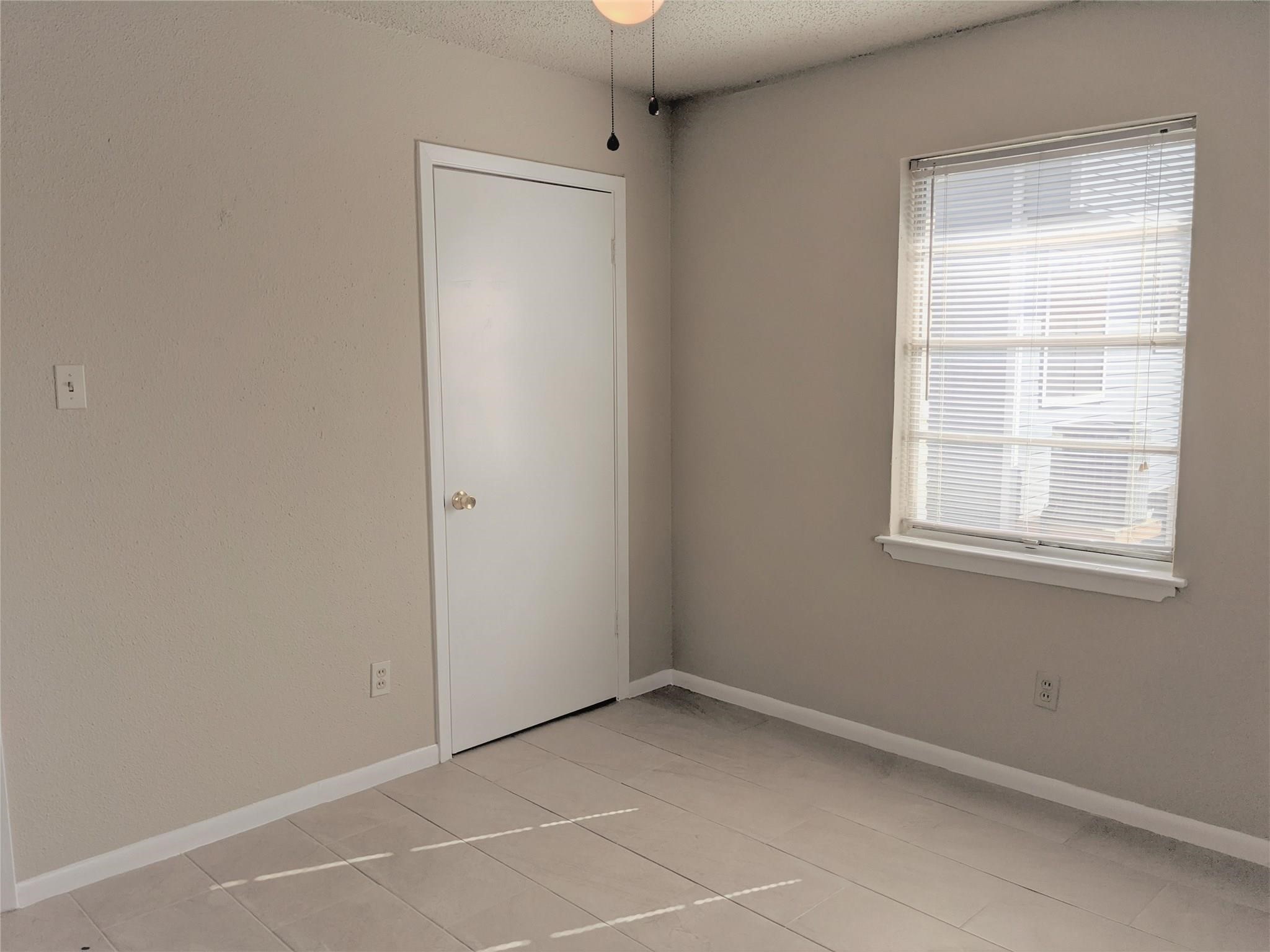 915 Alexander Street, Unit 3 Houston, TX 77008 - Photo 8 of 19