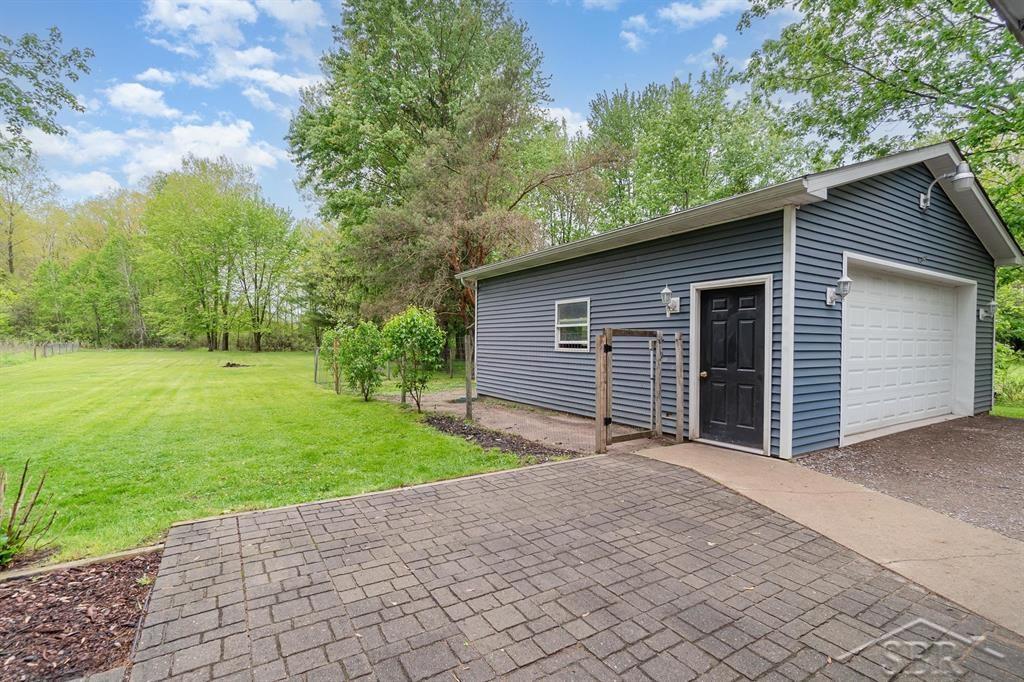 1784 South Badour Road Midland, MI 48640 - Photo 28 of 33