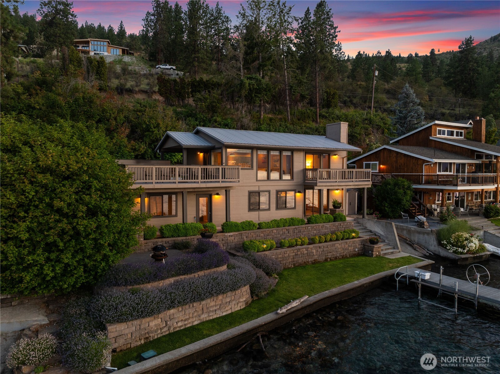 3150 South Lakeshore Road Chelan, WA 98816 - Photo 29 of 36