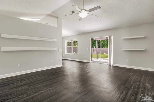 $2,250 | 1068 Joaquin Road, Pensacola, FL 32506