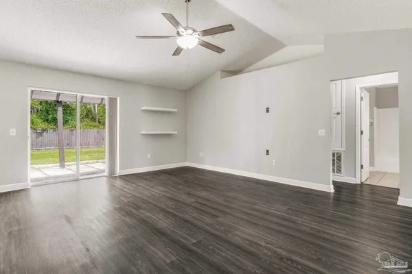 $2,250 | 1068 Joaquin Road, Pensacola, FL 32506