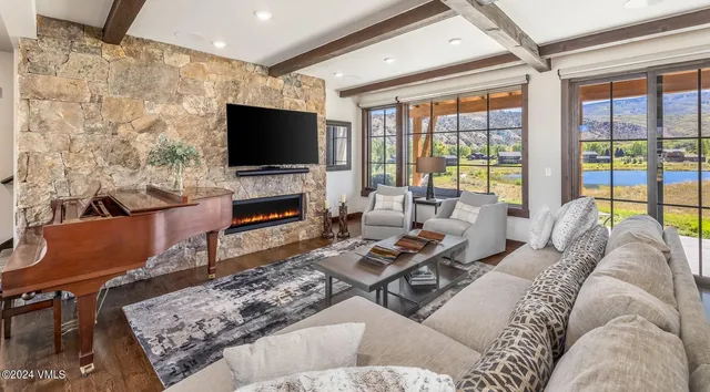 $2,850,000 | 434 Hunters View Lane, Eagle, CO 81631