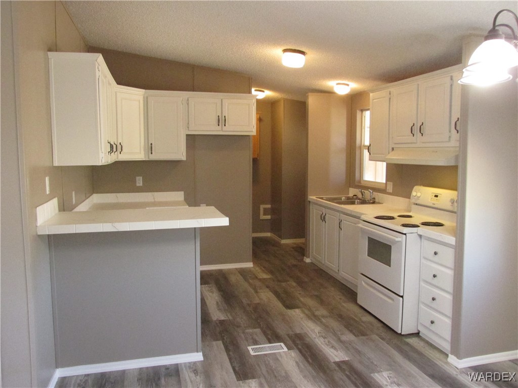 663 Colorado Road Golden Valley, AZ 86413 - Photo 17 of 63 Kitchen