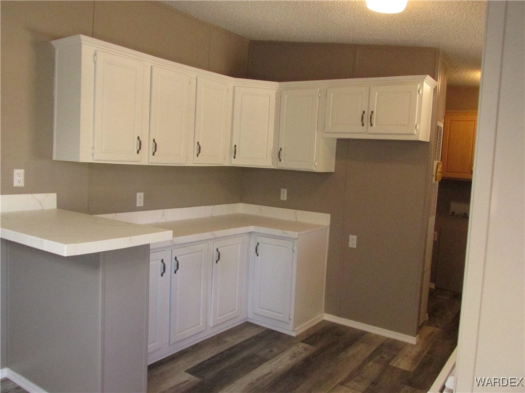 663 Colorado Road Golden Valley, AZ 86413 - Photo 18 of 63 Kitchen