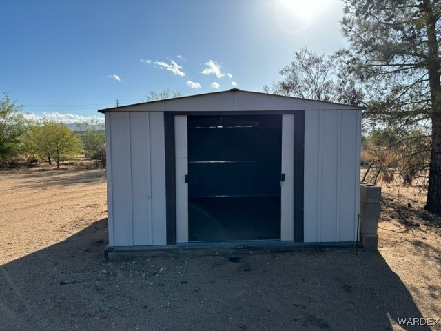 663 Colorado Road Golden Valley, AZ 86413 - Photo 49 of 63 Storage