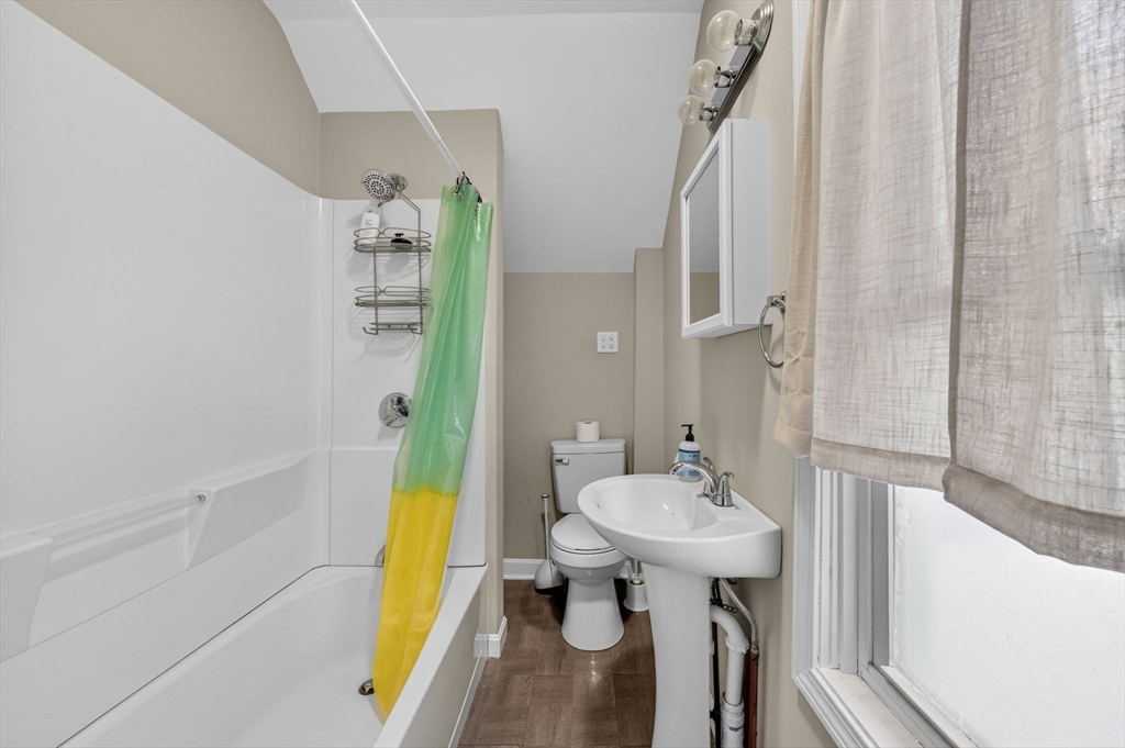 253 Adams Street Fairhaven, MA 02719 - Photo 31 of 40