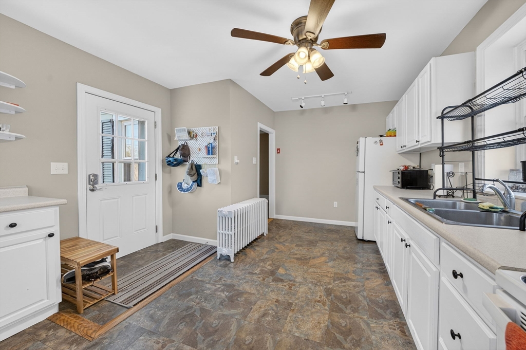 253 Adams Street Fairhaven, MA 02719 - Photo 36 of 40