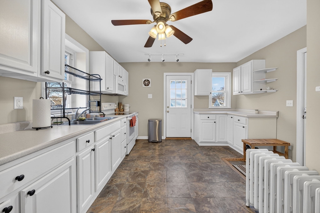 253 Adams Street Fairhaven, MA 02719 - Photo 38 of 40