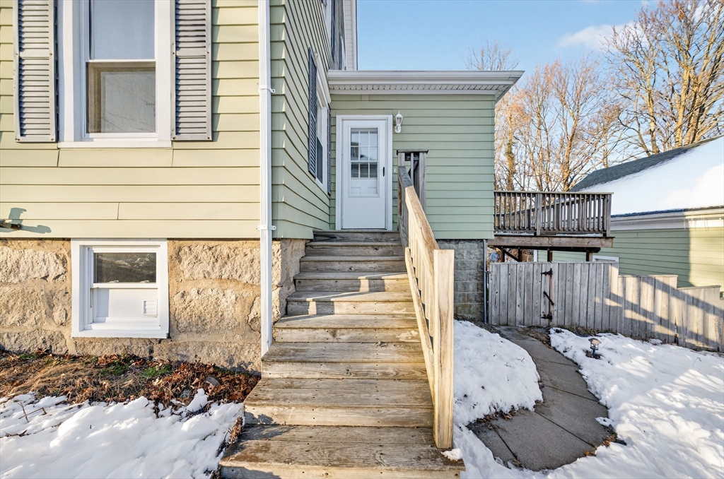 253 Adams Street Fairhaven, MA 02719 - Photo 5 of 40