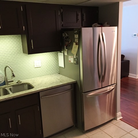 22962 Maple Ridge Road, Unit 201 North Olmsted, OH 44070 - Photo 9 of 25 Gallery Image 9