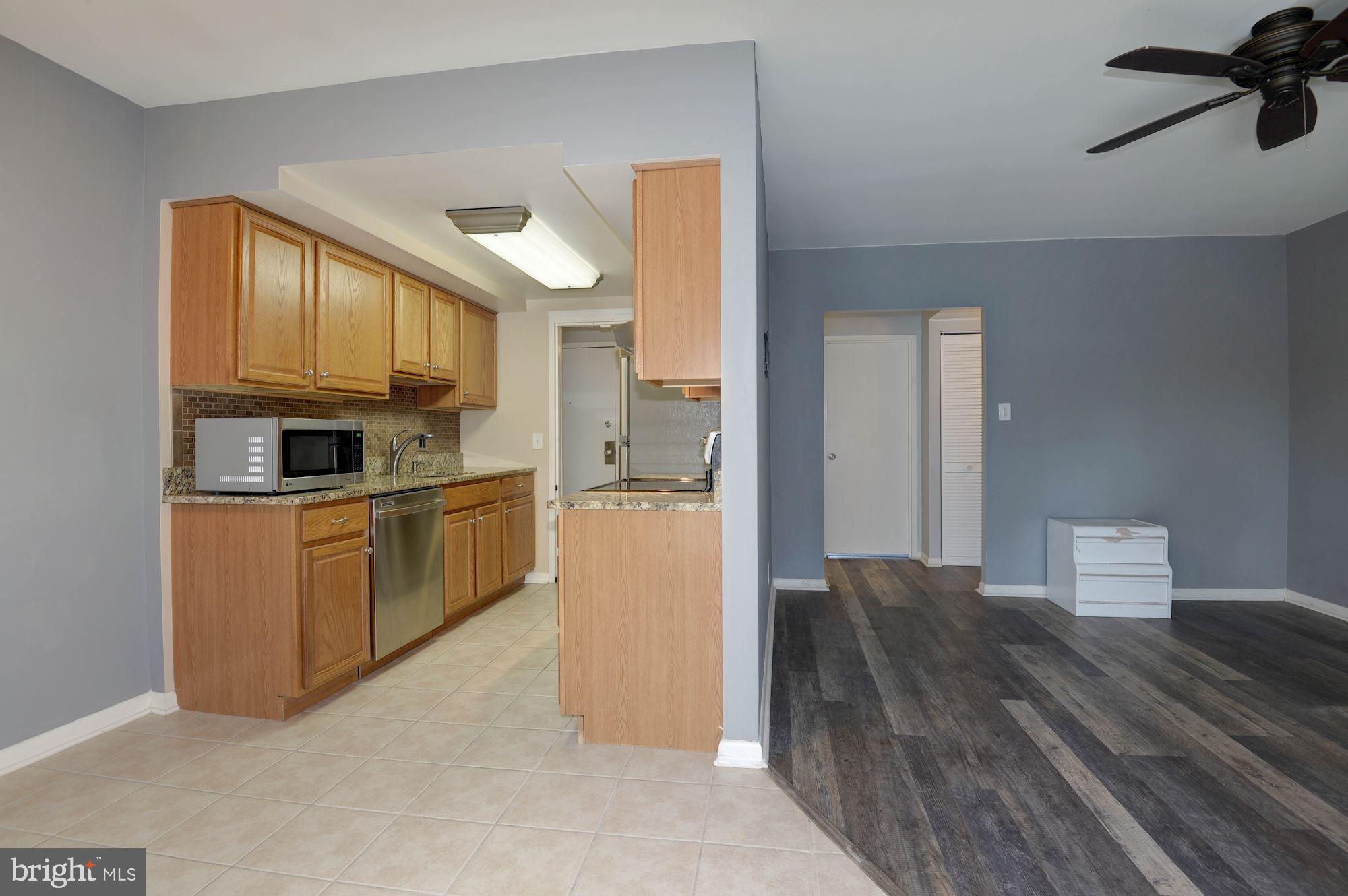11605 Stoneview Square, Unit 21C Reston, VA 20191 - Photo 12 of 35 Gallery Image 12