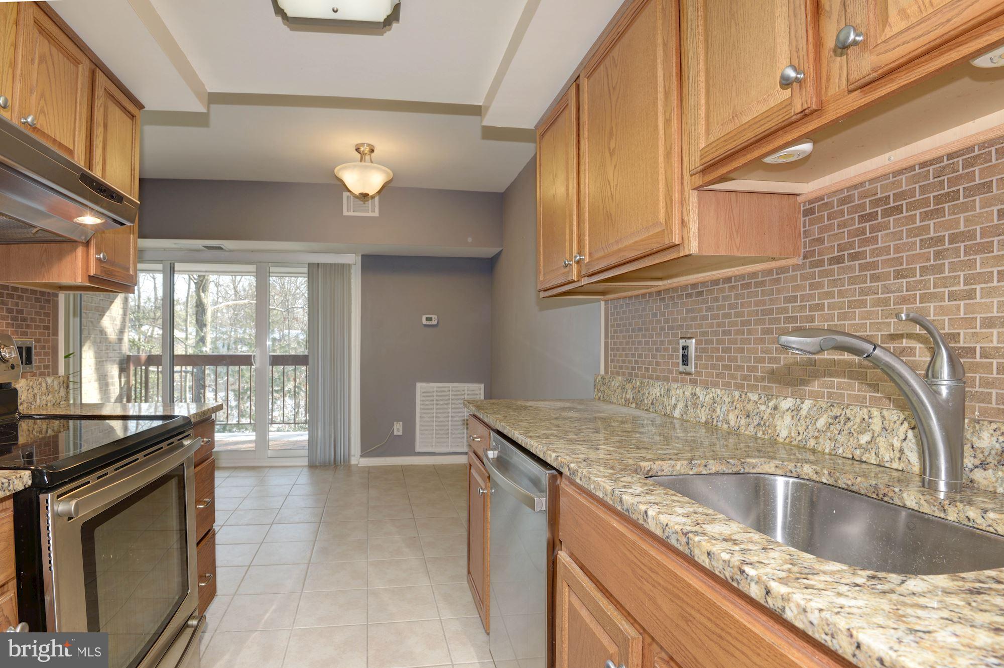 11605 Stoneview Square, Unit 21C Reston, VA 20191 - Photo 15 of 35 Gallery Image 15