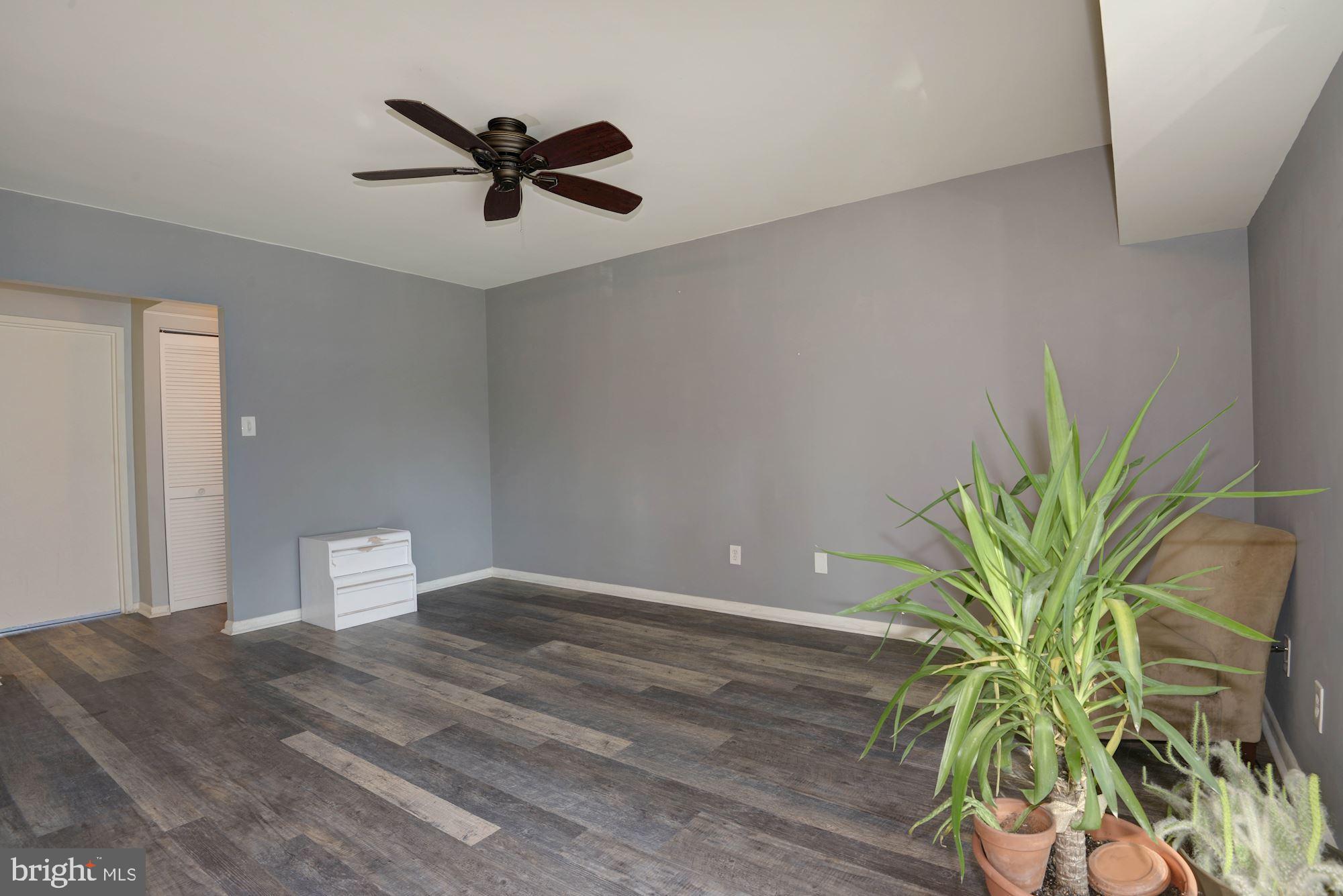 11605 Stoneview Square, Unit 21C Reston, VA 20191 - Photo 6 of 35 Gallery Image 6
