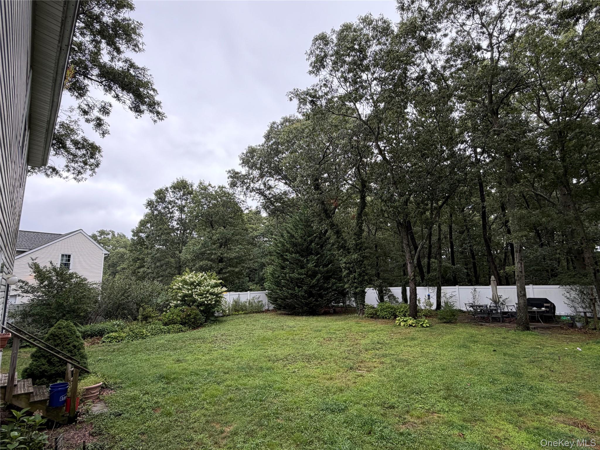 674 Flanders Road Riverhead, NY 11901 - Photo 14 of 14 Gallery Image 14