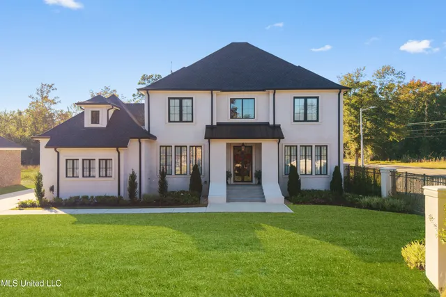 $950,000 | 699 Savannah Estates Boulevard, Biloxi, MS 39532