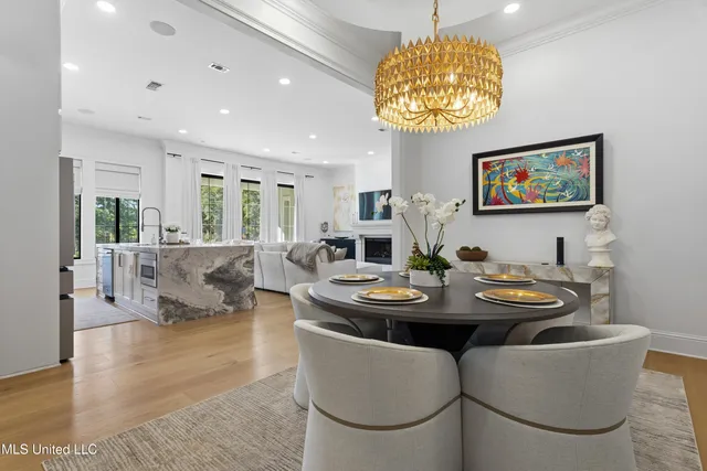 $950,000 | 699 Savannah Estates Boulevard, Biloxi, MS 39532