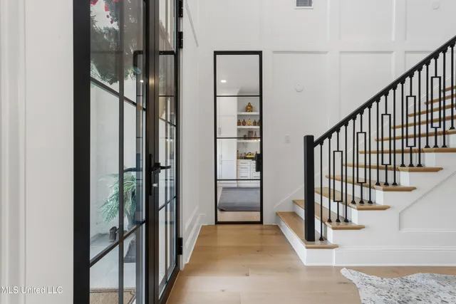 $950,000 | 699 Savannah Estates Boulevard, Biloxi, MS 39532