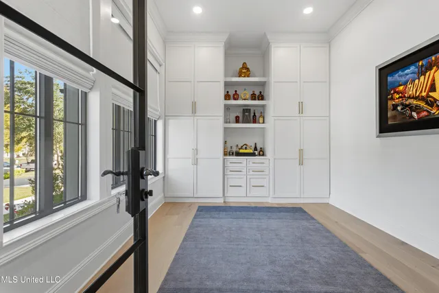 $950,000 | 699 Savannah Estates Boulevard, Biloxi, MS 39532