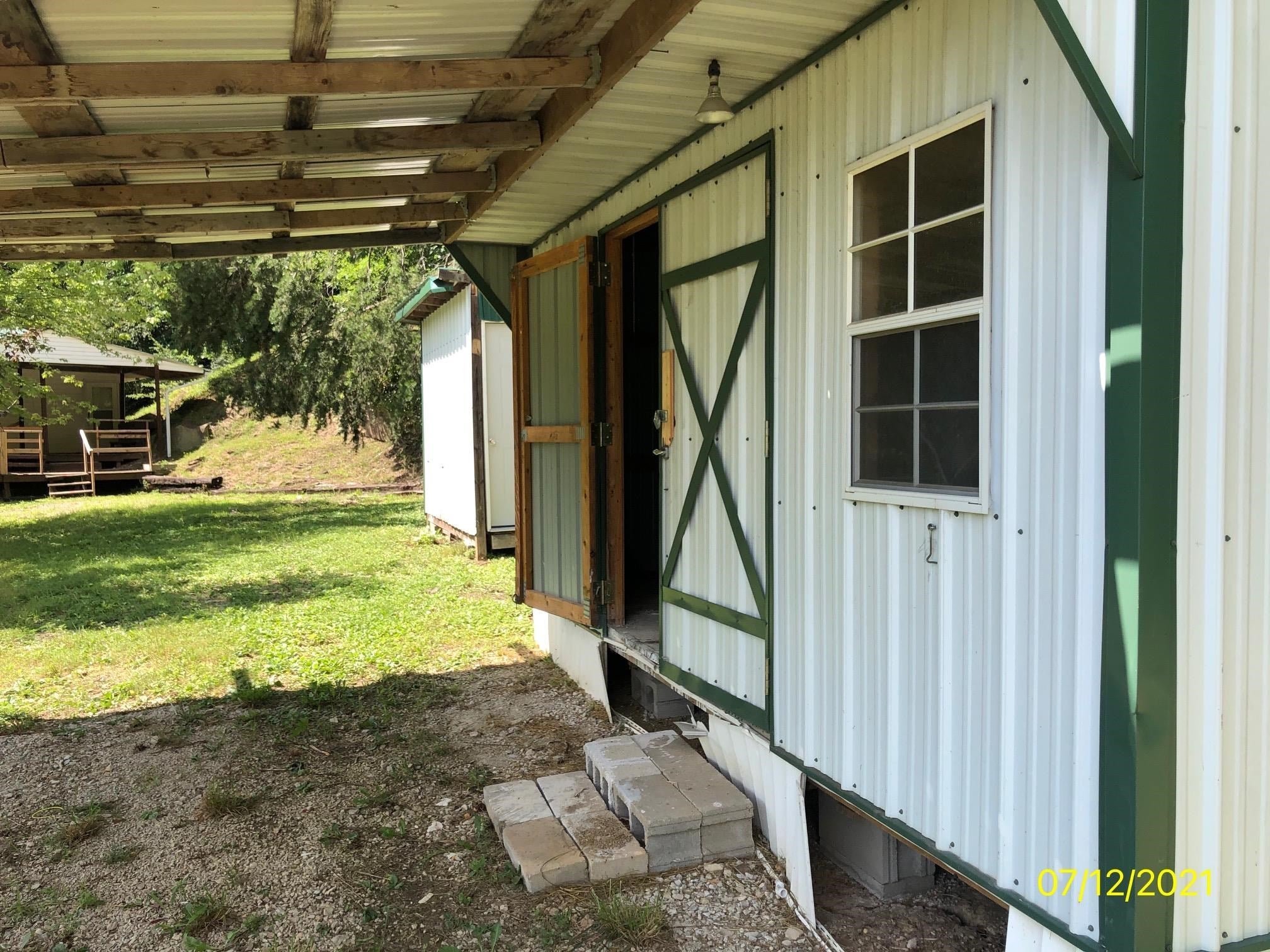 1054 Raccoon Creek Road Branchland, WV 25506 - Photo 4 of 18 Gallery Image 4