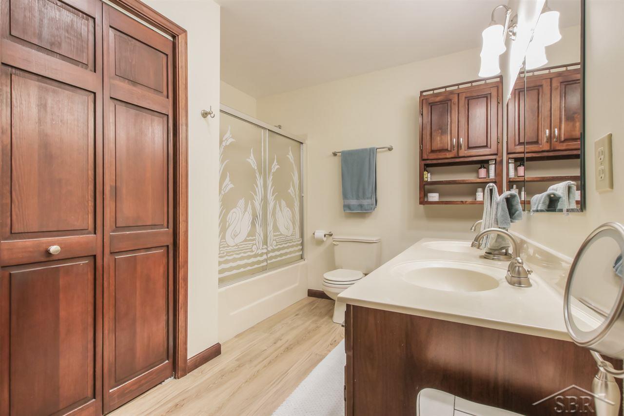 7150 West Freeland Road Freeland, MI 48623 - Photo 15 of 34 Master Bath