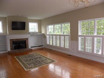 909 Kiefer Ridge Drive Ballwin, MO 63021 - Photo 4 of 22 Gallery Image 4