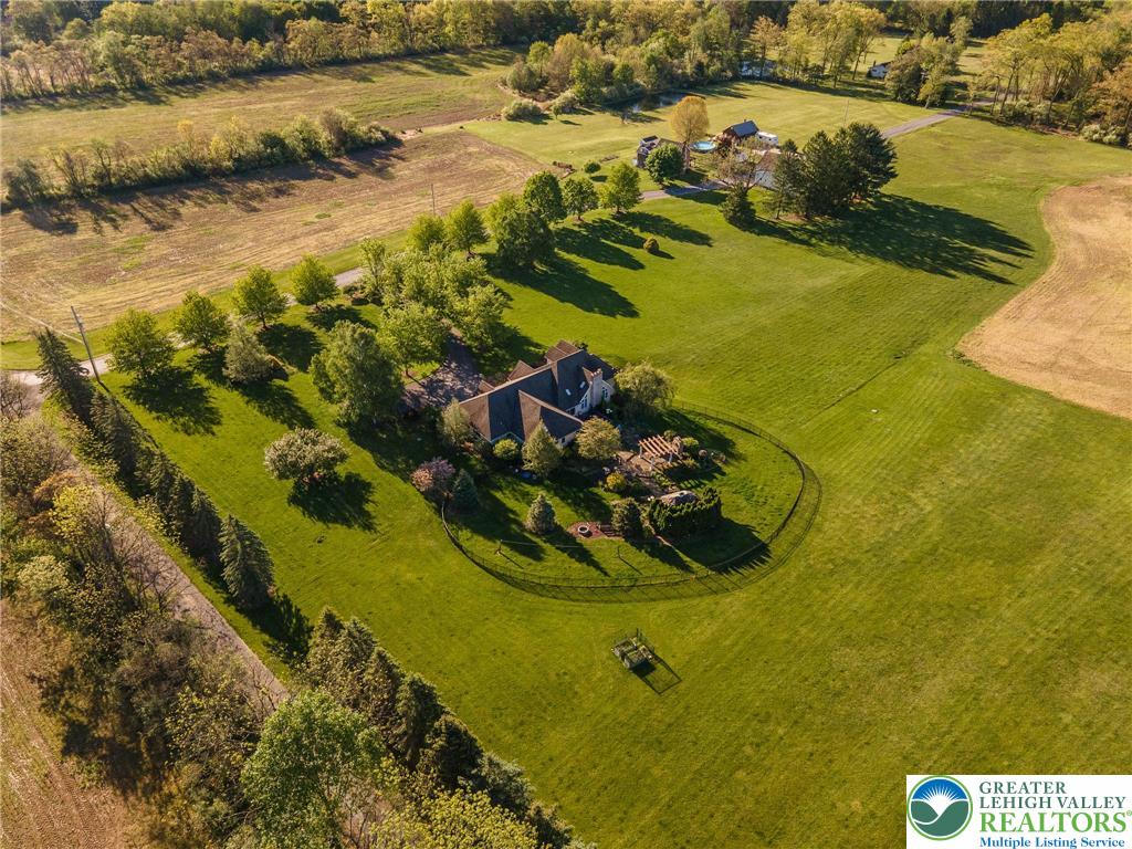1089 Deemer Road Bath, PA 18014 - Photo 35 of 57