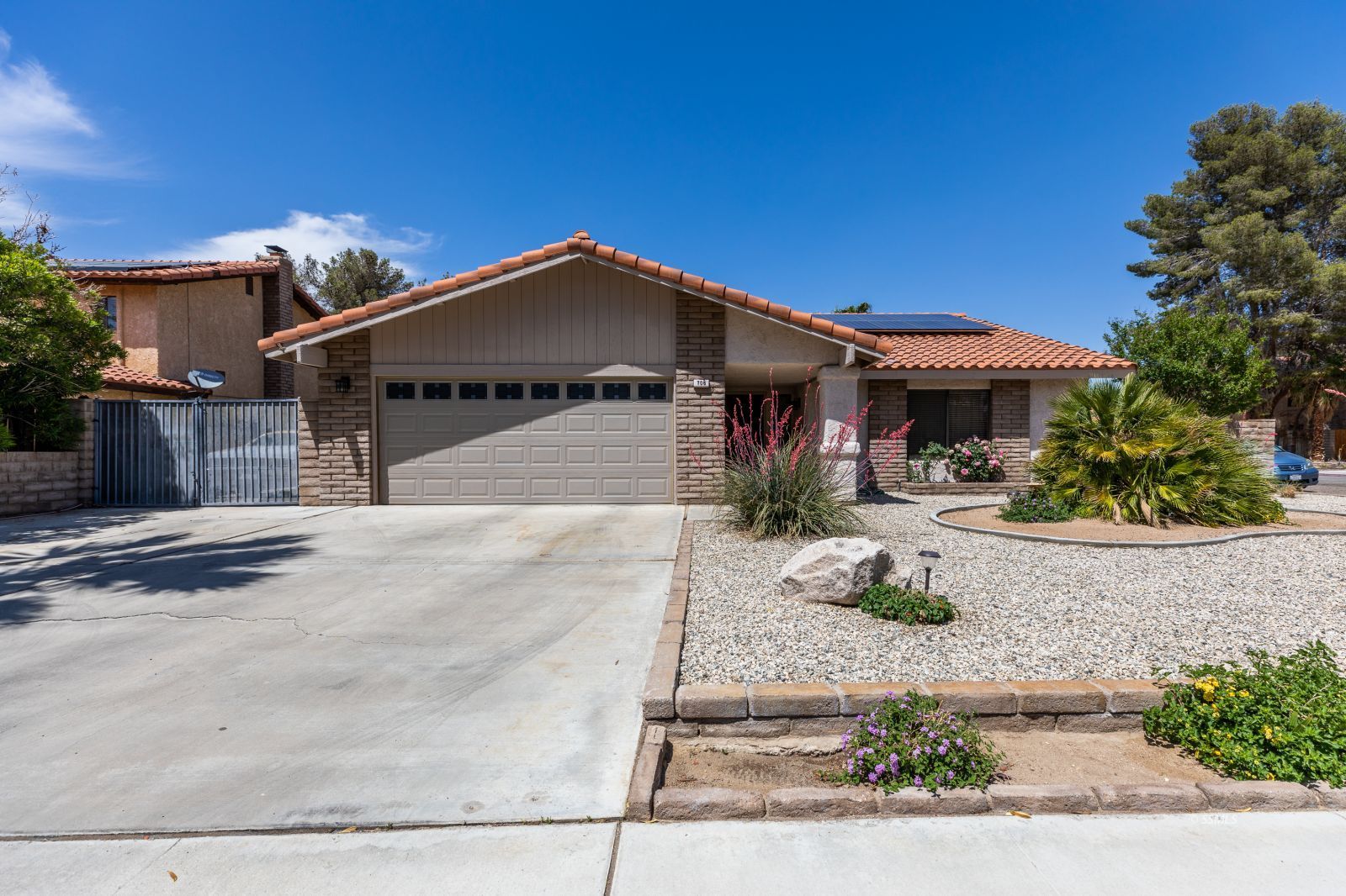 706 West Howell Avenue Ridgecrest, CA 93555 - Photo 1 of 7
