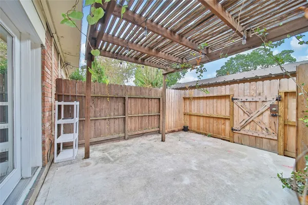 $220,000 | 14435 Misty Meadow Lane, Houston, TX 77079