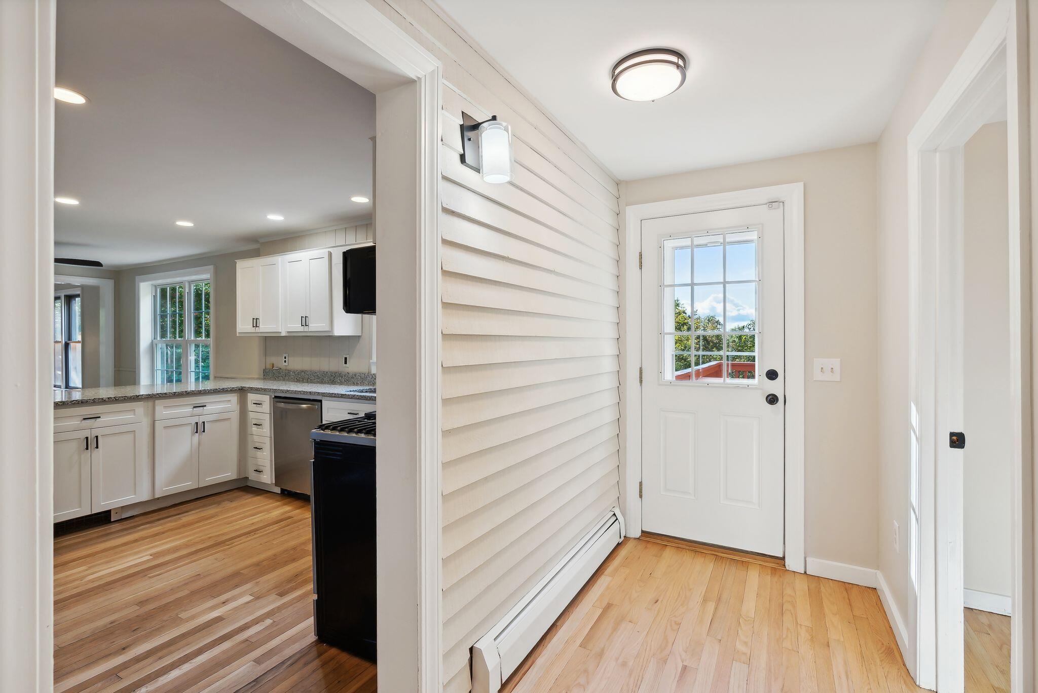 9 Waterview Road Raymond, ME 04071 - Photo 17 of 41 20